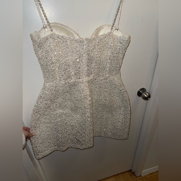 NADINE MERABI White Sleeveless Sweetheart Mini Dress - Picture 7 of 16